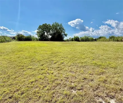 Land in Gated Lake Community