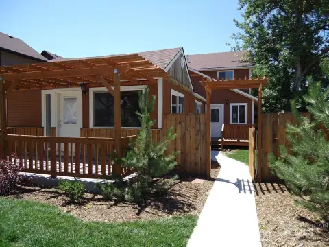 Seven-Bedroom Triplex