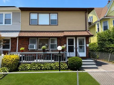 Residential Income Duplex with Backyard