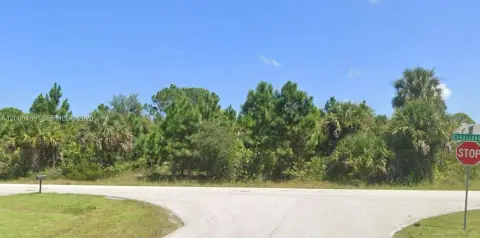 Residential Land in Palm Bay
