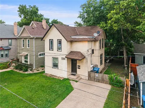 Six-Bedroom Duplex