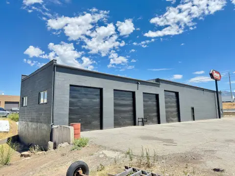 Four-Bay Flex Shop