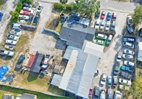 Auto Shop with Residential Unit