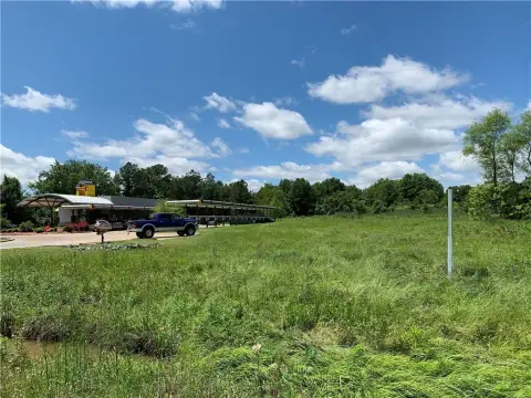 Commercial Land With Access Easement