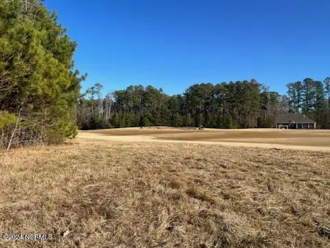 Residential Lot in Belmont Lake