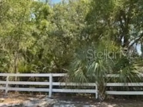 Equestrian Estate with Apartment
