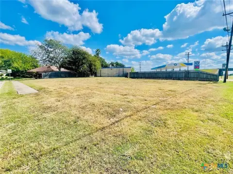 Residential Land in Woodway Subdivision
