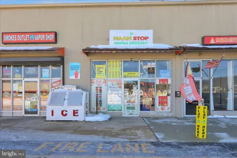 Thriving Grocery and Restaurant Business