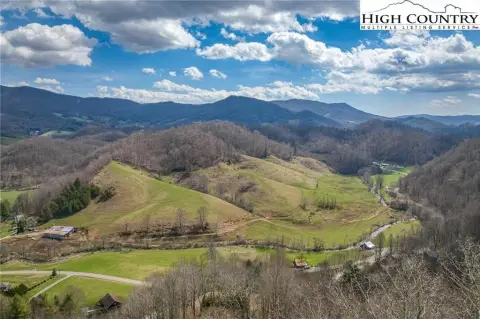 Vilas Land with Mountain Views