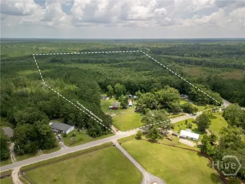 Mobile Home Park With Timberland