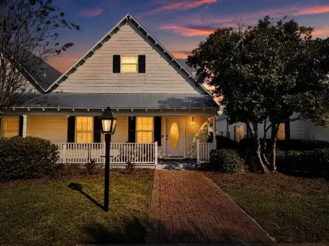 Renovated 3BR/3BA Vacation Condo