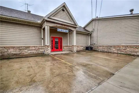 Versatile Commercial Property in Perry