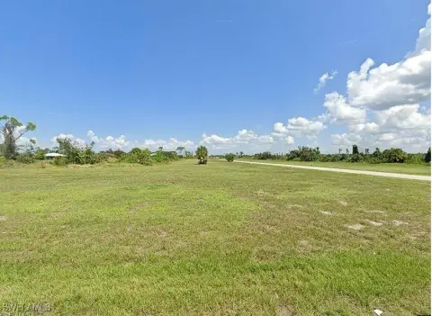Residential Lot in Cape Coral