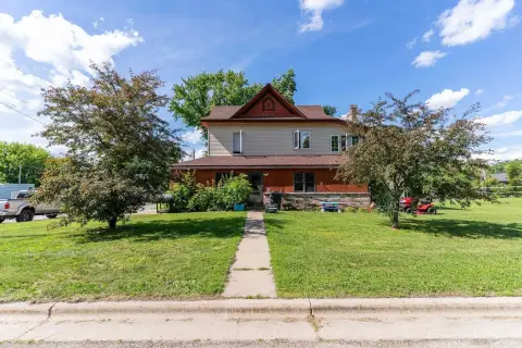 Manawa Duplex With Updated Units