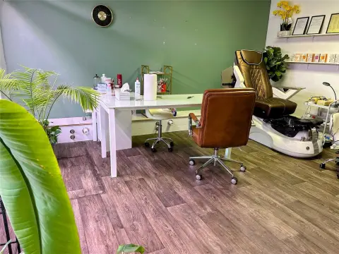 West Des Moines Commercial Office