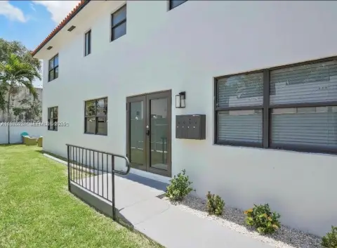 Miami Fourplex Investment Opportunity