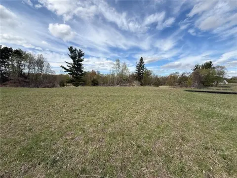 Ham Lake 1.4-Acre Walk-Out Lot