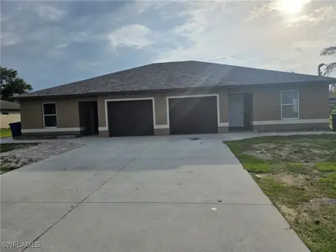 Renovated Duplex in Lehigh Acres