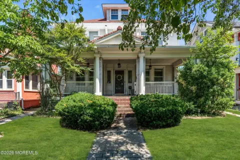 Historic Four-Unit Multifamily Property