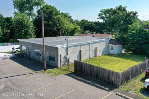Live-Work Studio Building