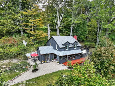Modern Multi-Level Home with Private Entrances