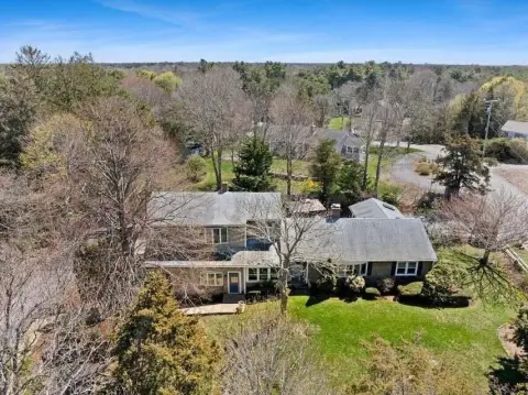 Renovated Duplex with Garage