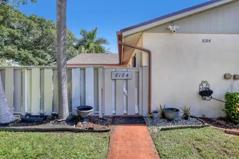 Single-Story Two-Bedroom Villa