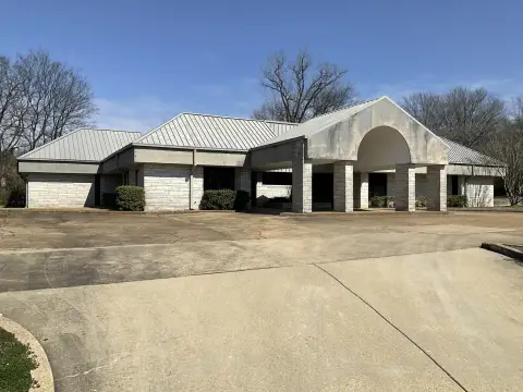 Tupelo Commercial Property For Sale