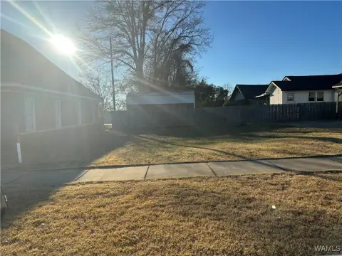 Land on Lurleen Wallace Blvd