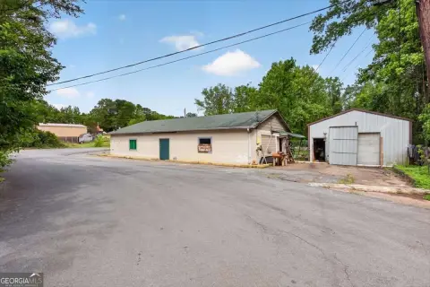 Versatile Commercial Opportunity in Jasper
