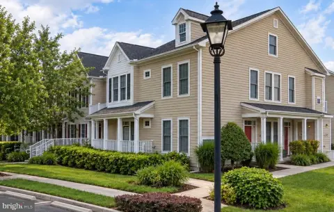 Golf-Course Residential Income Property