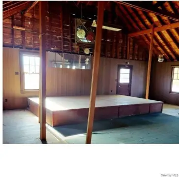 Secure Ground-Level Storage Building