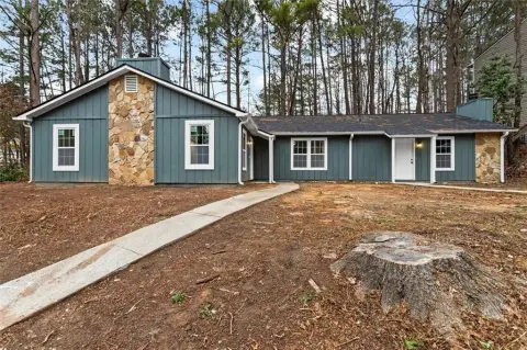 Renovated Duplex Near Marietta Square