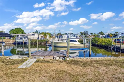 Punta Gorda Land with Docks