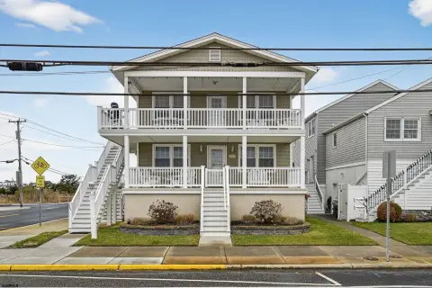 Second-Floor Condo with Wrap Deck