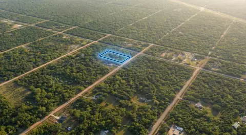 Spacious Vacant Lot in Hastings