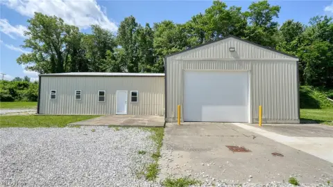 Flex Building with Drive-In Doors