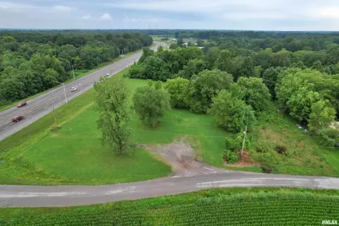 Commercial Land with Flea Market Use