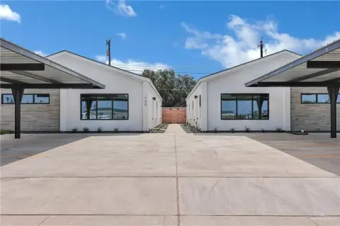 New Construction Fourplex in Weslaco