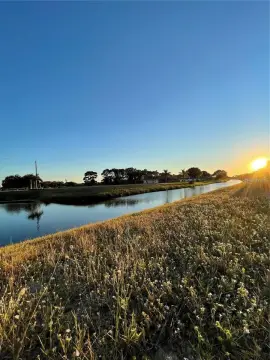 Waterfront Land on Canal