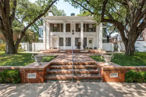 Colonial Duplex with Side-by-Side Layout