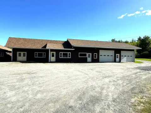 Newport Mixed-Use Commercial Building