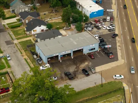 3-Bay Auto Repair Shop