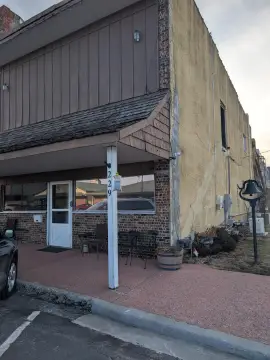 Mixed-Use Commercial Building, Slater, MO