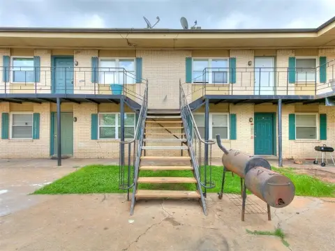 16-Unit Multifamily Property