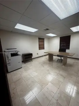 Shared Office Suite in Miami