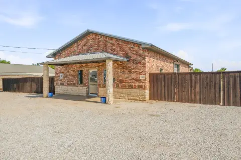 Flex Space with Fenced Yard