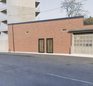 Fully Equipped Restaurant Retail Space