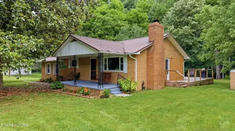 Creekfront Duplex on Acreage
