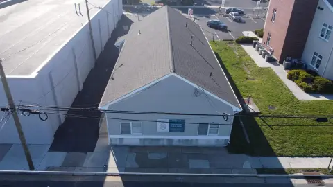Prime Commercial Building on Shore Road